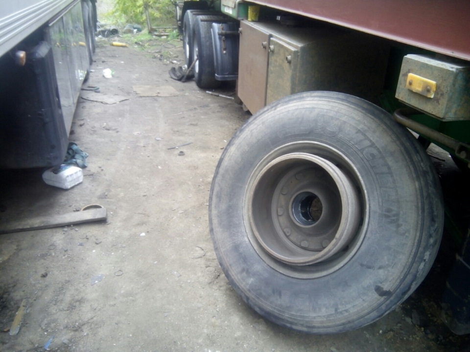 Лопнула ось ((( — RENAULT PREMIUM, 9,9 л, 1997 года | поломка | DRIVE2