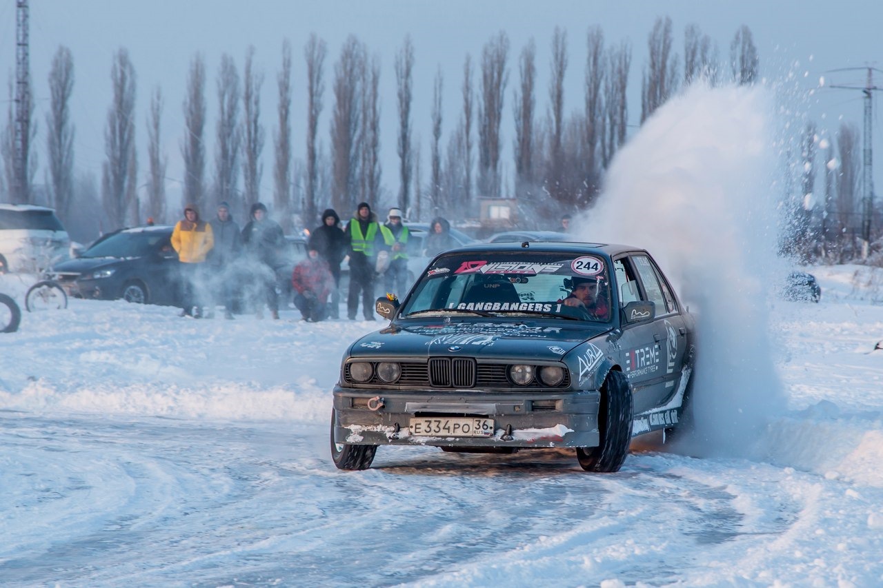 Bmw e30 winter drift.