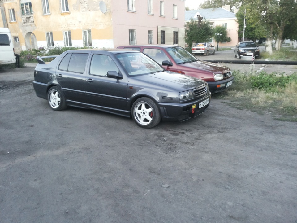 VW Vento колеса r17