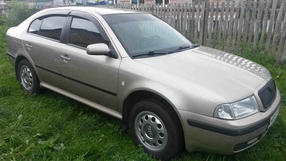 Пропадает тяга, глохнет на светофоре. Вот такая беда, кто знает ...