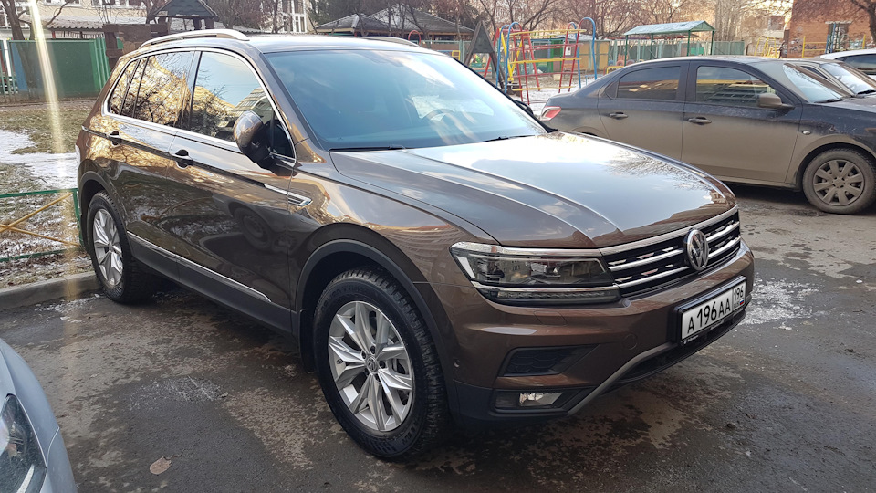 Volkswagen tiguan коричневый