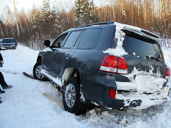 Toyota Land Cruiser 200 зима