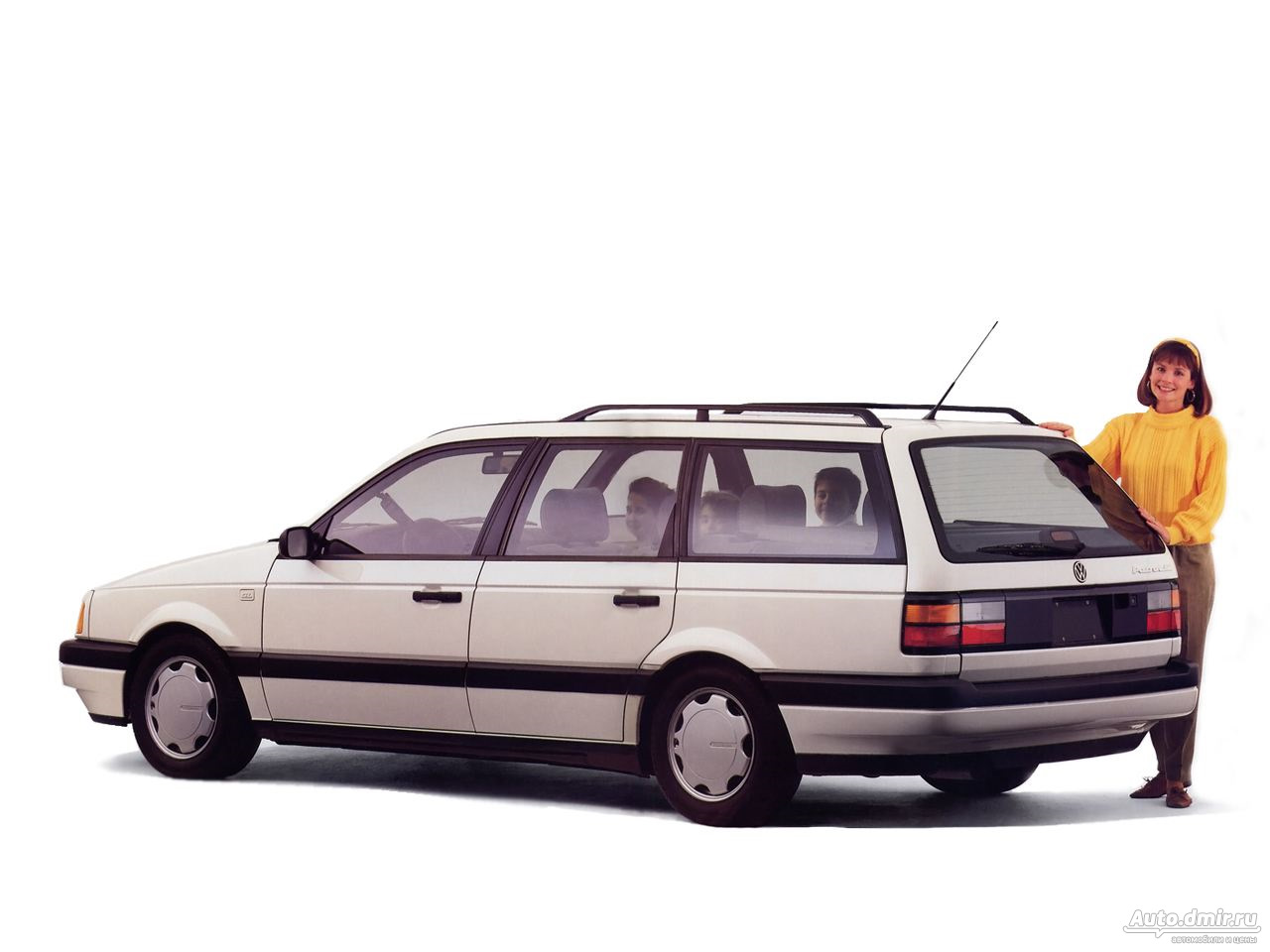Фольксваген пассат 3 универсал. Volkswagen Passat b3 универсал. Volkswagen Passat b3 Wagon. Volkswagen Passat b3 1990 универсал. Volkswagen Passat b3 variant.