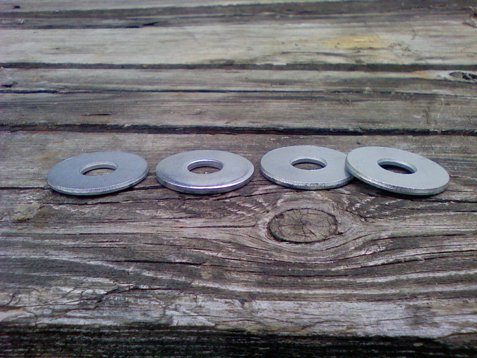 Задний развал примерно -2 — Lada 2114, 1,6 л, 2007 года | тюнинг | DRIVE2