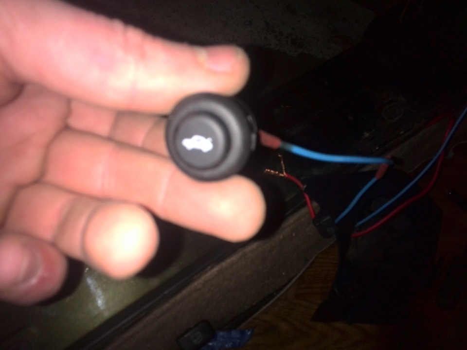 d2c1f7as 960 Как открыть багажник мицубиси каризма