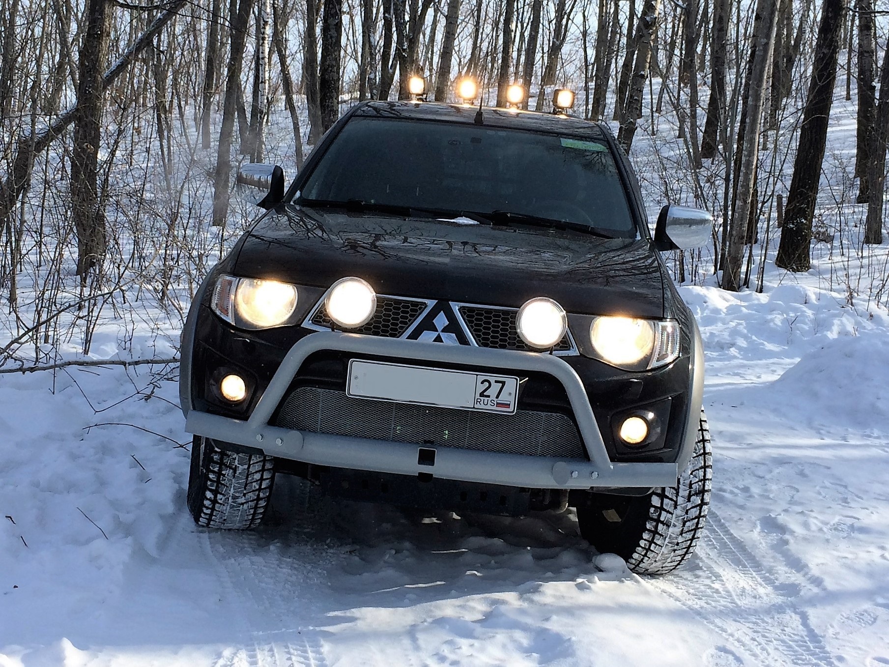 Дополнительный свет Hella, hello! — Mitsubishi L200 (4G), 2,5 л, 2011 года  | тюнинг | DRIVE2