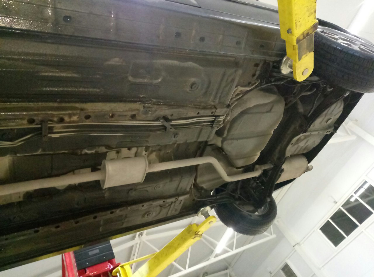 Днище лансер 10. Днище Lancer 10. Lancer 10 4wd днище. Митсубиси Лансер 9 днище кузова