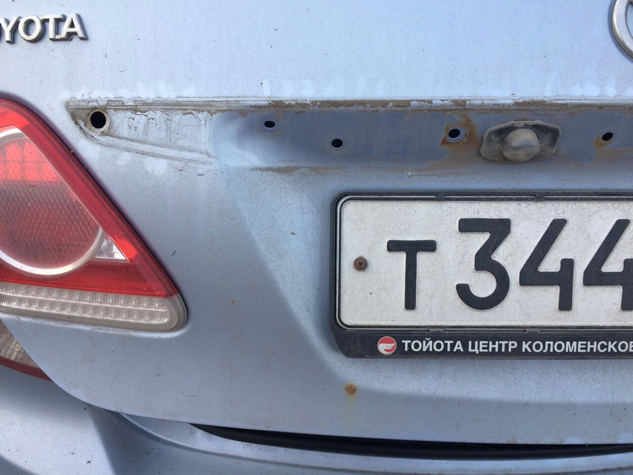 Крышка багажника и рыжики в процессе эксплуатации на ней :( — Toyota  Corolla (140/150), 1,6 л, 2011 года | кузовной ремонт | DRIVE2