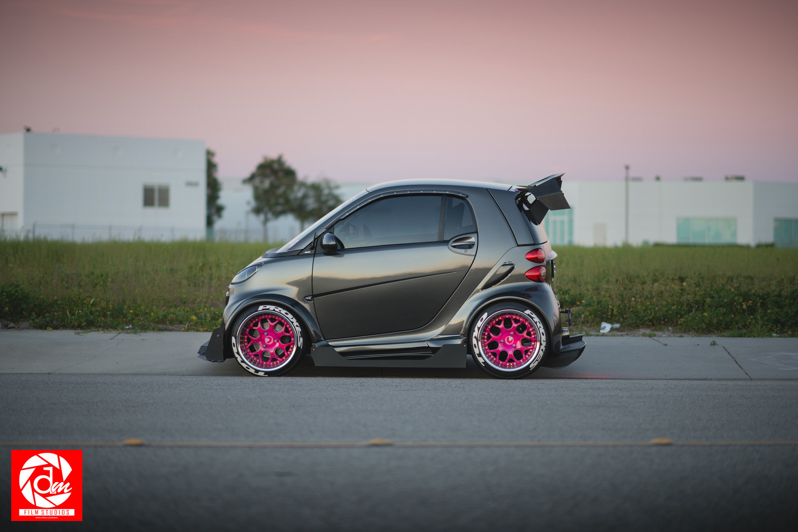 Smart Brabus розовый