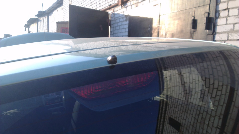 задняя форсунка омывателя — Hyundai Getz, 1,6 л, 2007 года | своими ...