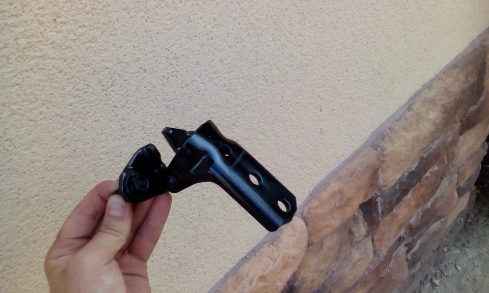 замена дверной петли — Mitsubishi Eclipse (4G), 2,4 л, 2006 года ...