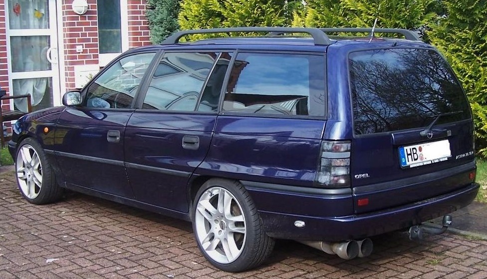 Опель универсал f. Opel Astra f 1997 универсал. Opel Astra f 1995 универсал. Opel Astra f Caravan.