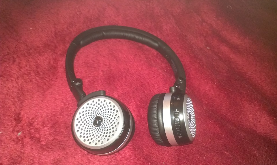 akg p104 как подключить к телефону