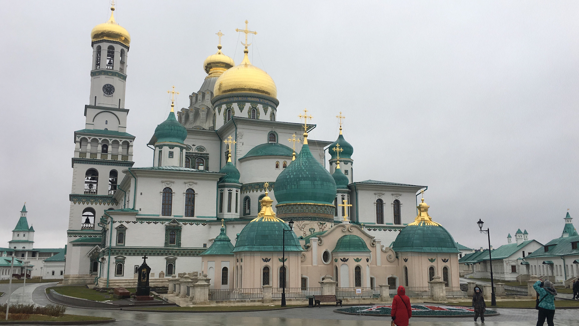 Волоколамская истра. Иерусалимский монастырь в Истре. Новоиерусалимский монастырь. Новый Иерусалим Истра. Новый Иерусалим монастырь.