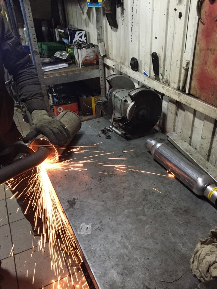 Стронгер вместо резонатора — Ford Fiesta (Mk VI), 1 л, 2013 года ...