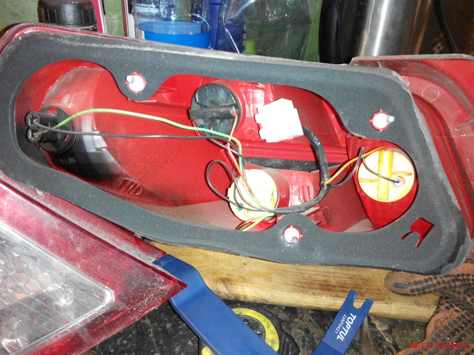 установка прицепного устройства — Geely Emgrand EC7 RV, 1,8 л, 2013 ...