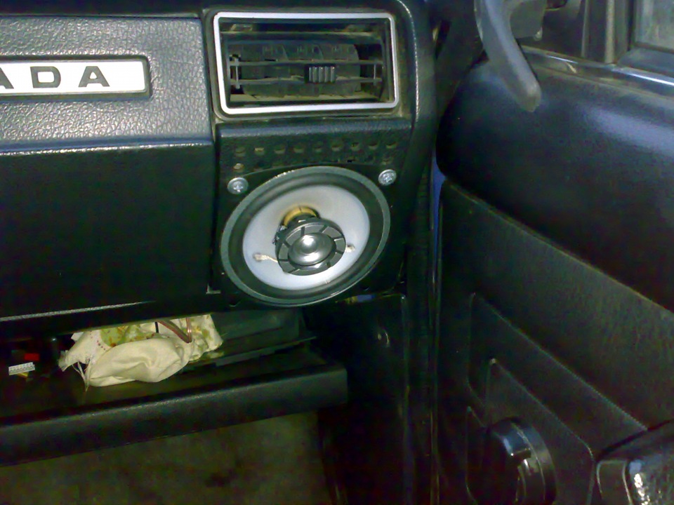 музыкальная система в ваз 2106. ваз 2114 с музыкой. установка музыки ваз 2114. ваз 2107 аудиосистема. саб в ваз 2114.