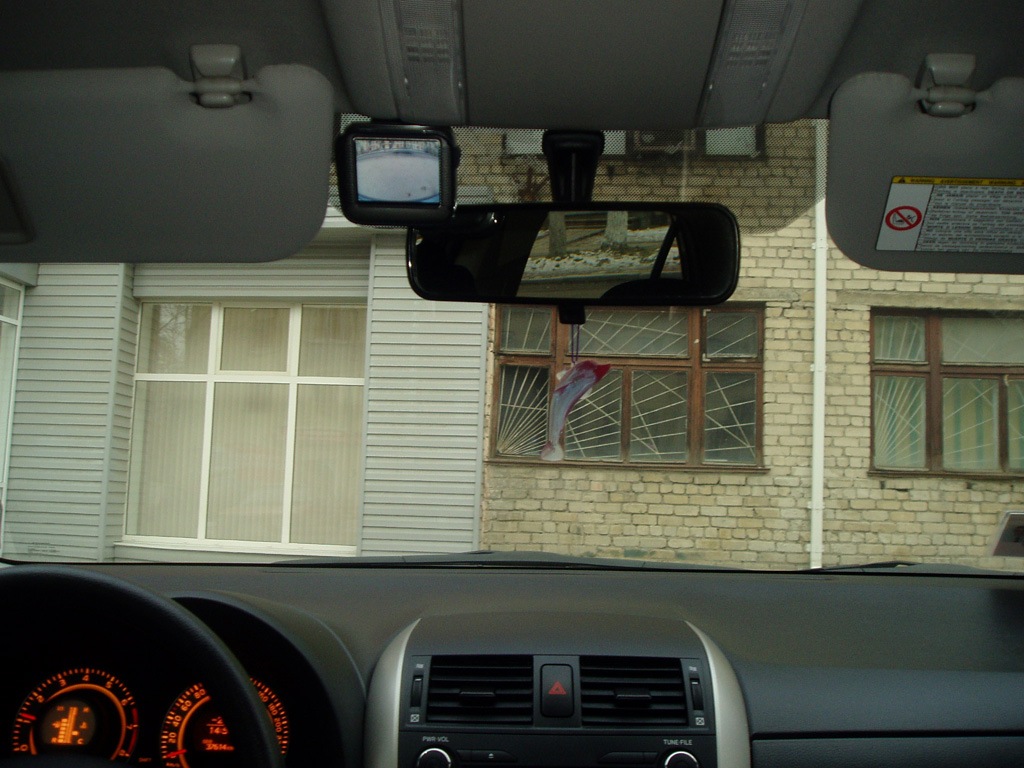 Rear view camera installation - Toyota Corolla 16L 2008
