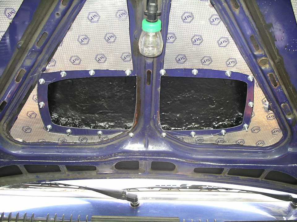 Элементы крепления к капоту — Lada 21099