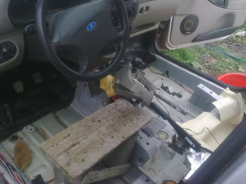 Что пришлось сделать после замены радиатора печки.(Оторвать бы руки ...