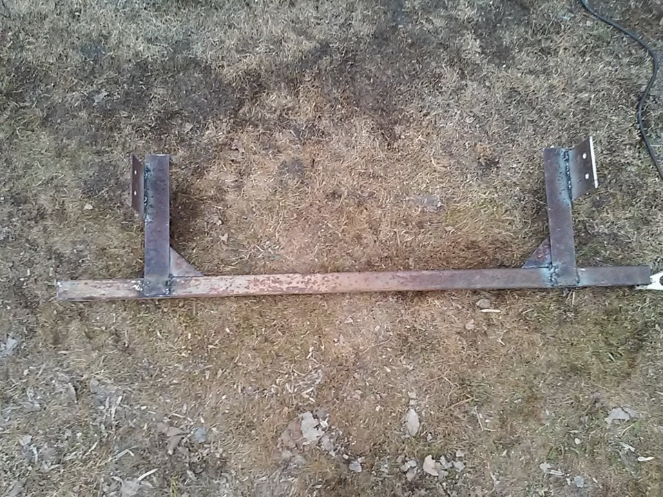 самодельный фаркоп на ваз 2106. самодельный фаркоп. фаркоп додж калибр. фаркоп на шкода рапид американский квадрат. установленный фаркоп на додж калибр.