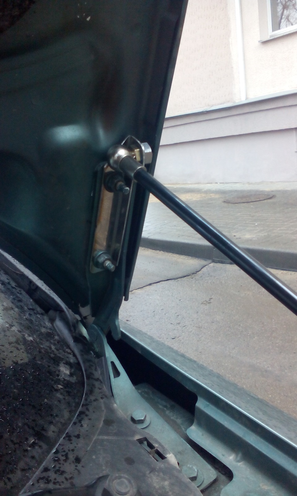 Амортизатор капота Пежо 206 — Peugeot 206, 1,4 л, 2000 года | тюнинг ...