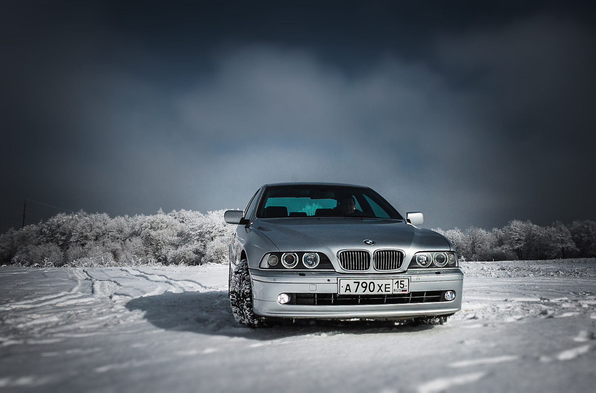 Зимняя bmw. БМВ 39 зимой. БМВ фотосет зима. Калуга зима БМВ. 102 Уфа БМВ зима.