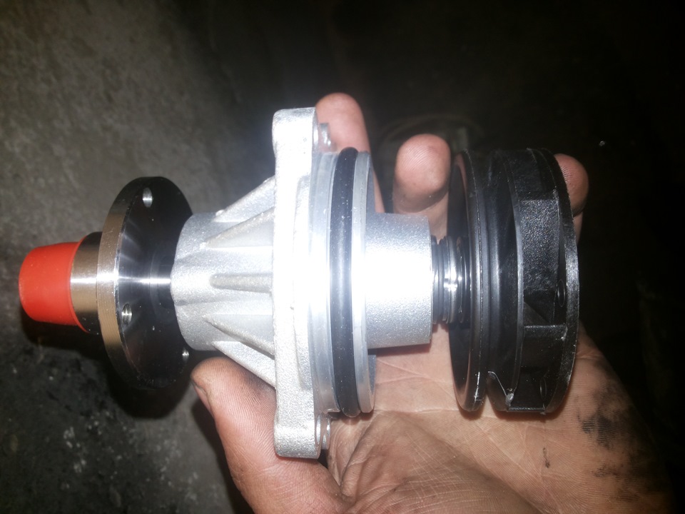 помпа бмв м20. помпа е34 м50. помпа бмв е34 м20 b25. насос водяной bmw e34 graf. насос водяной dolz b214.