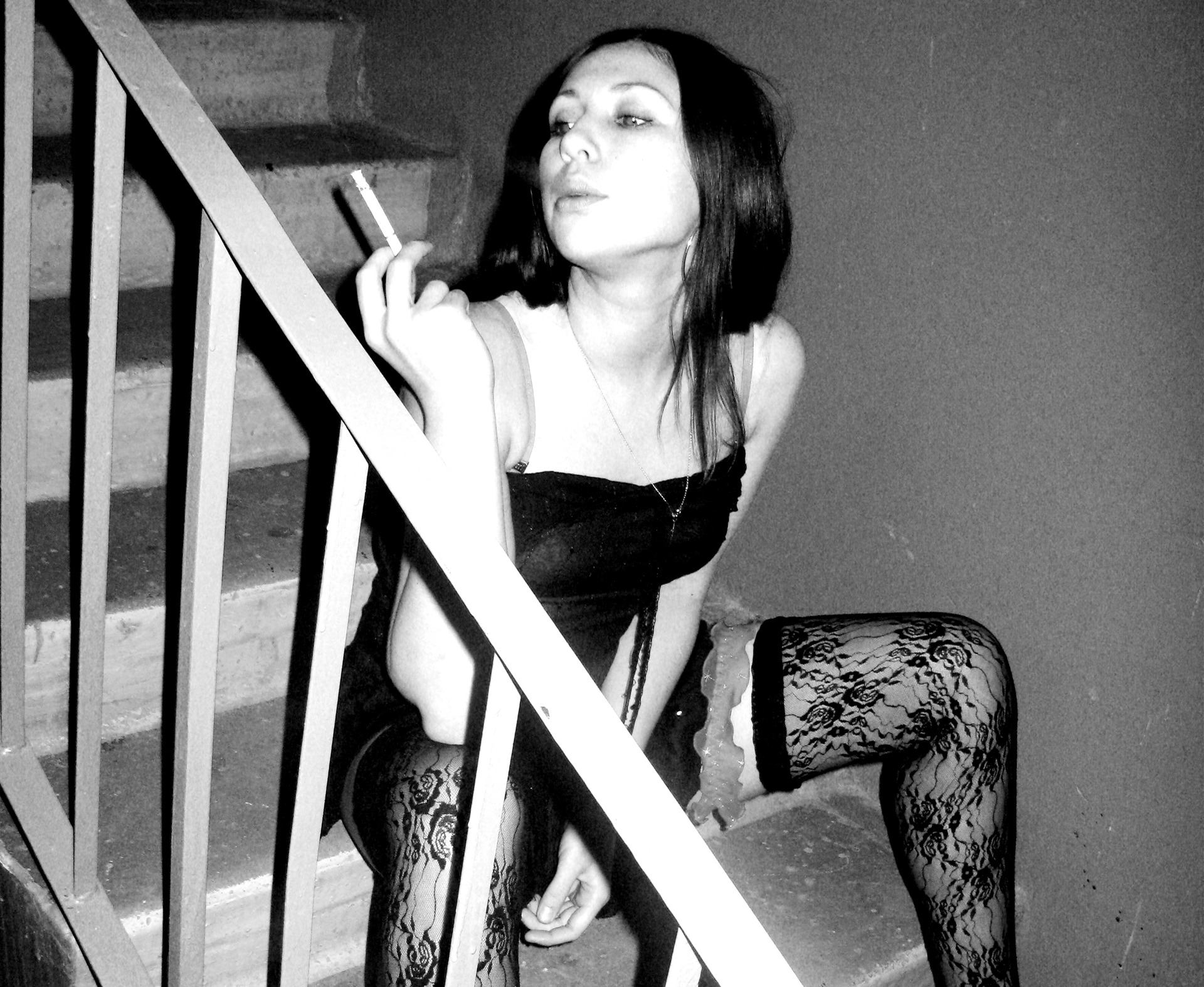 Корпоративная вечеринка разврат. Кибер барокко стиль ивлеева. Настя ивлеева и юлия коваль. Ивлева и элджей. Обложка максим ивлеева.