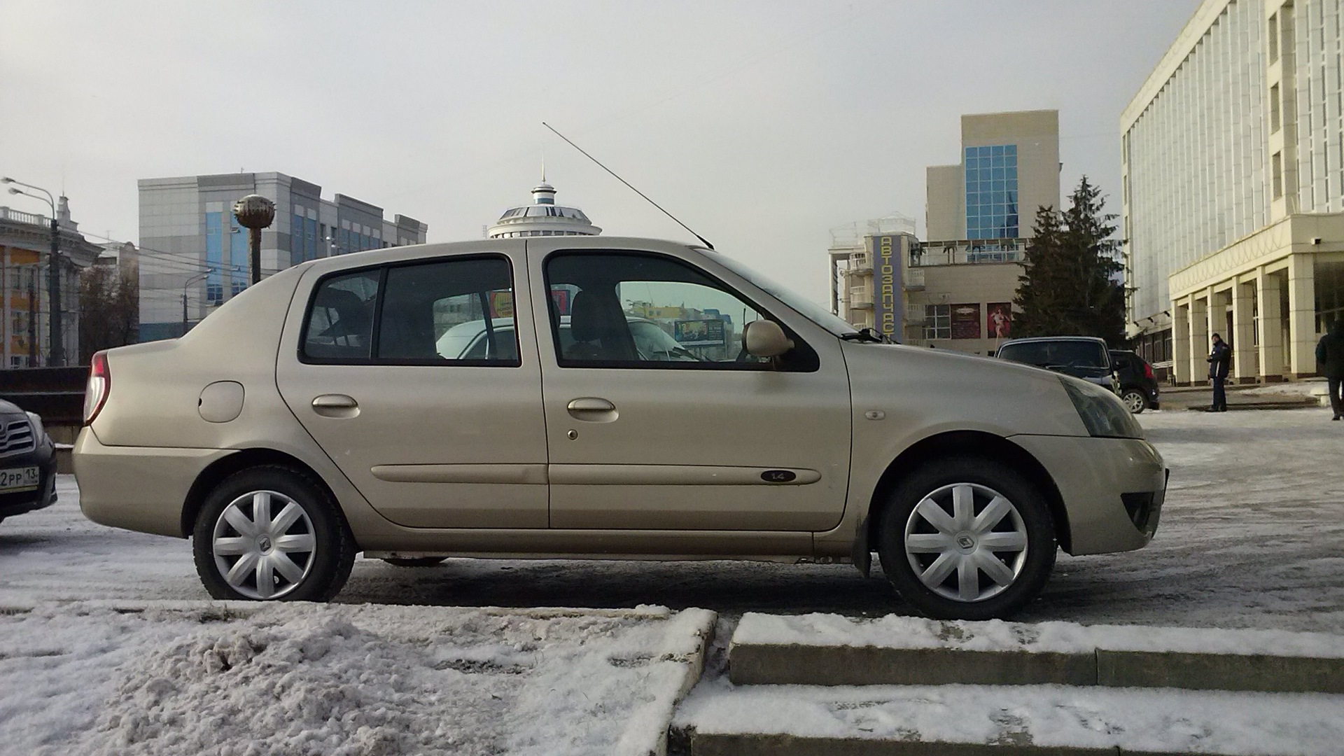 Renault Symbol 1.4 бензиновый 2006 | бежевый металлик на DRIVE2