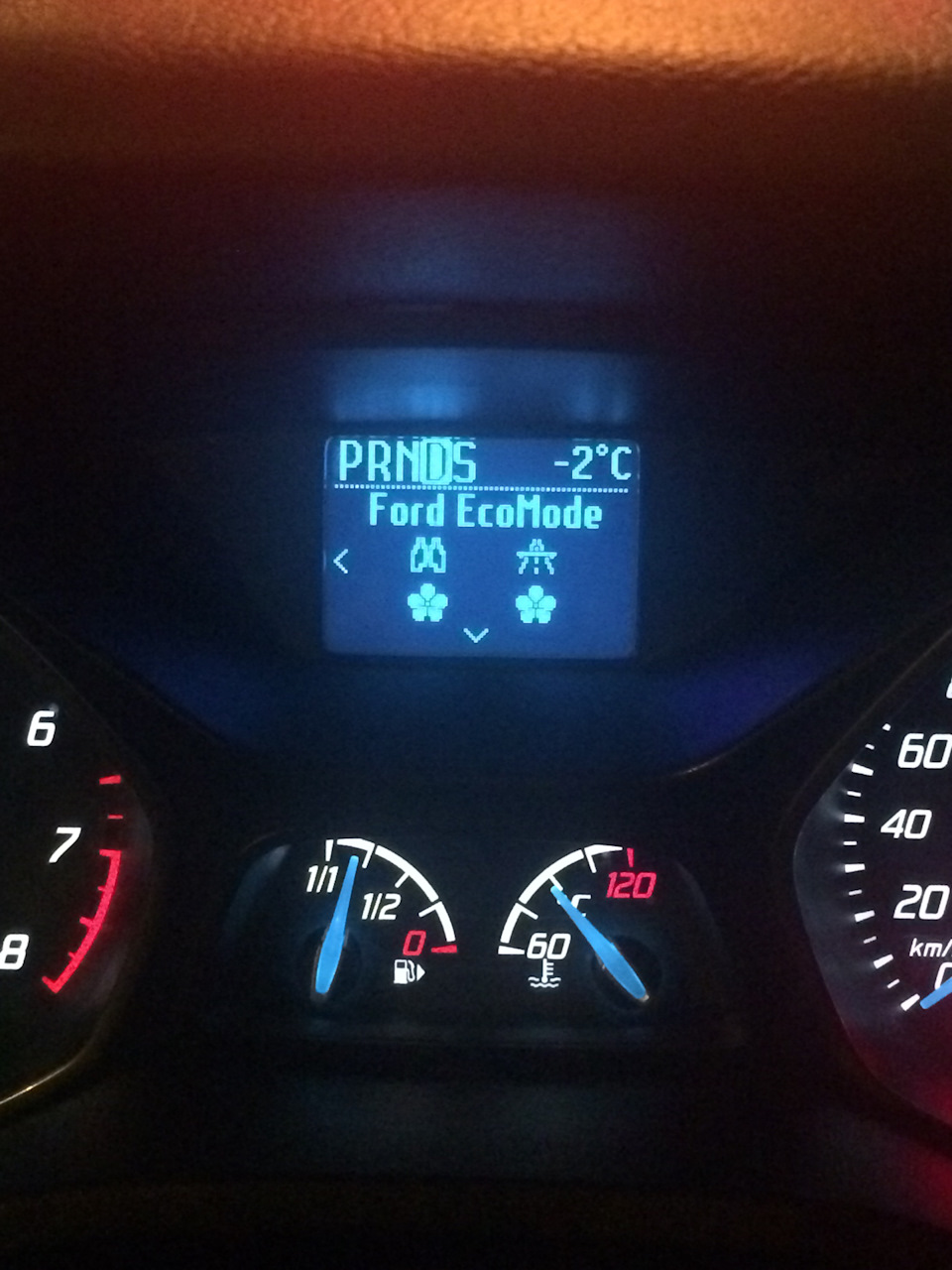 Расход топлива — Ford Focus III Hatchback, 2 л., 2012 года | другое ...