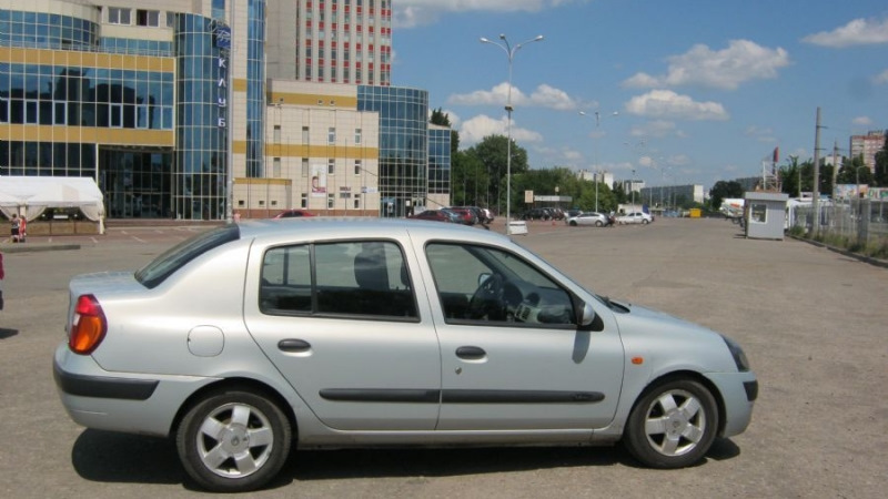 Купить Renault Symbol 2004 Года