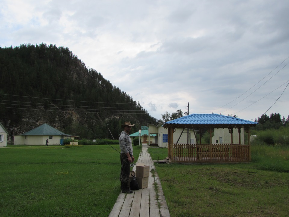 Алла-Дацан -Усть-Баргузин- Зун-мурино-Дом — Nissan NP300, 2,5 л, 2008 ...