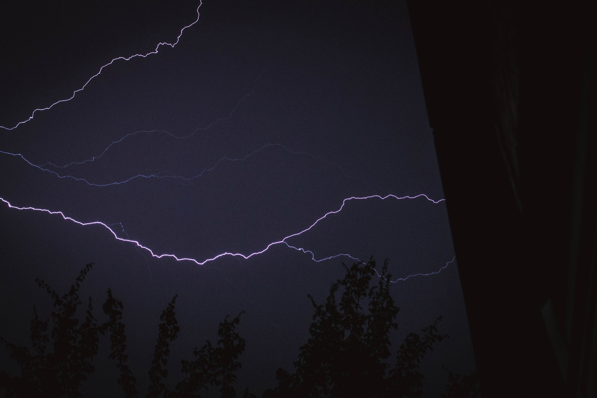 Гроза в режиме реального времени. Молния вблизи. Непогода гроза. Гроза молния. Гроза в режиме реального времени.