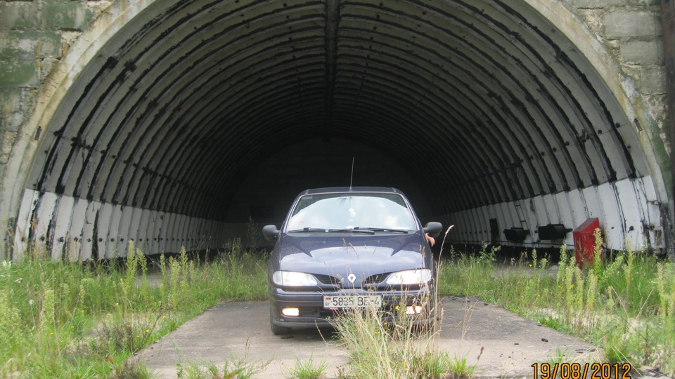 Не горят ПТФ — Renault Megane Scenic, 1,6 л, 1997 года | своими руками ...