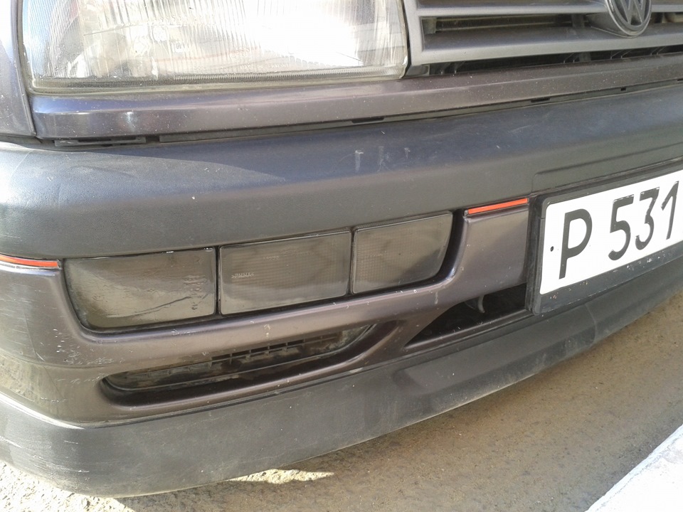 Установка заводских ПТФ. — Volkswagen Vento, 1,8 л, 1993 года ...