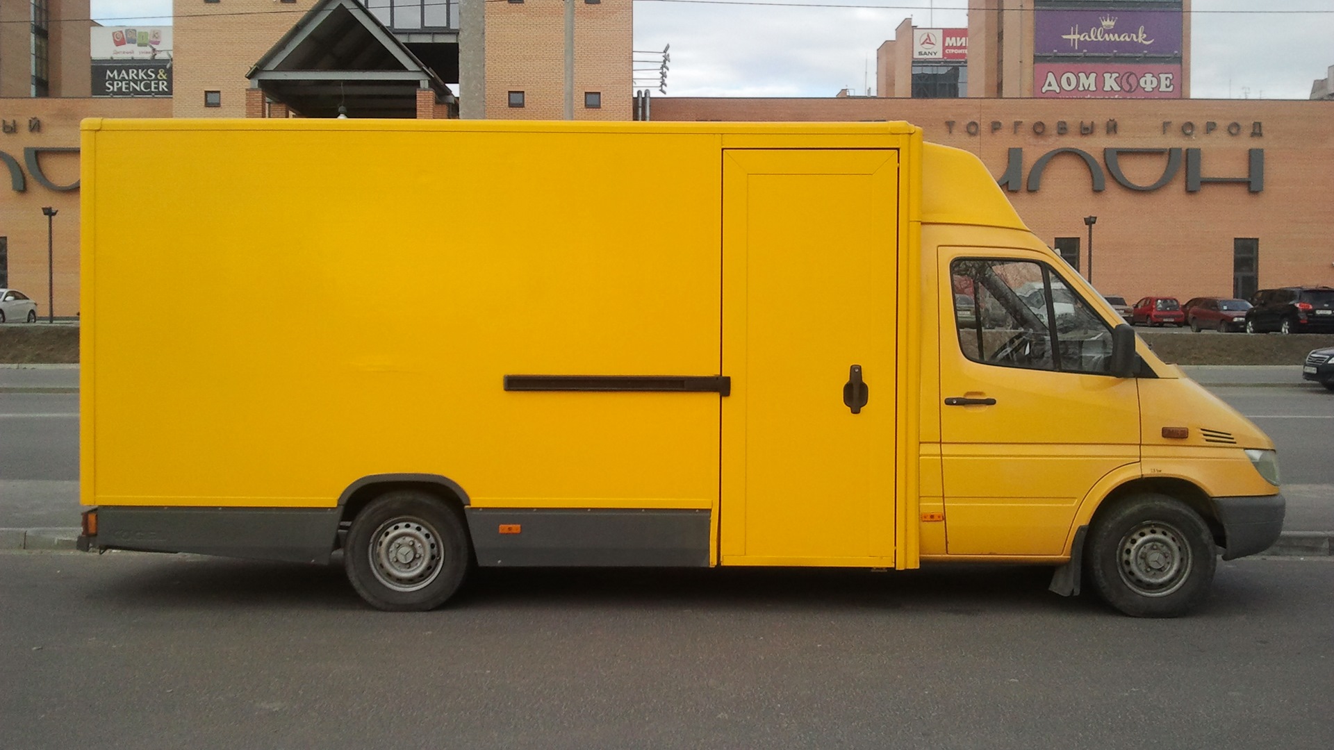 Mercedes-Benz Sprinter (1G) 2.2 дизельный 2001 | Почтовик на DRIVE2