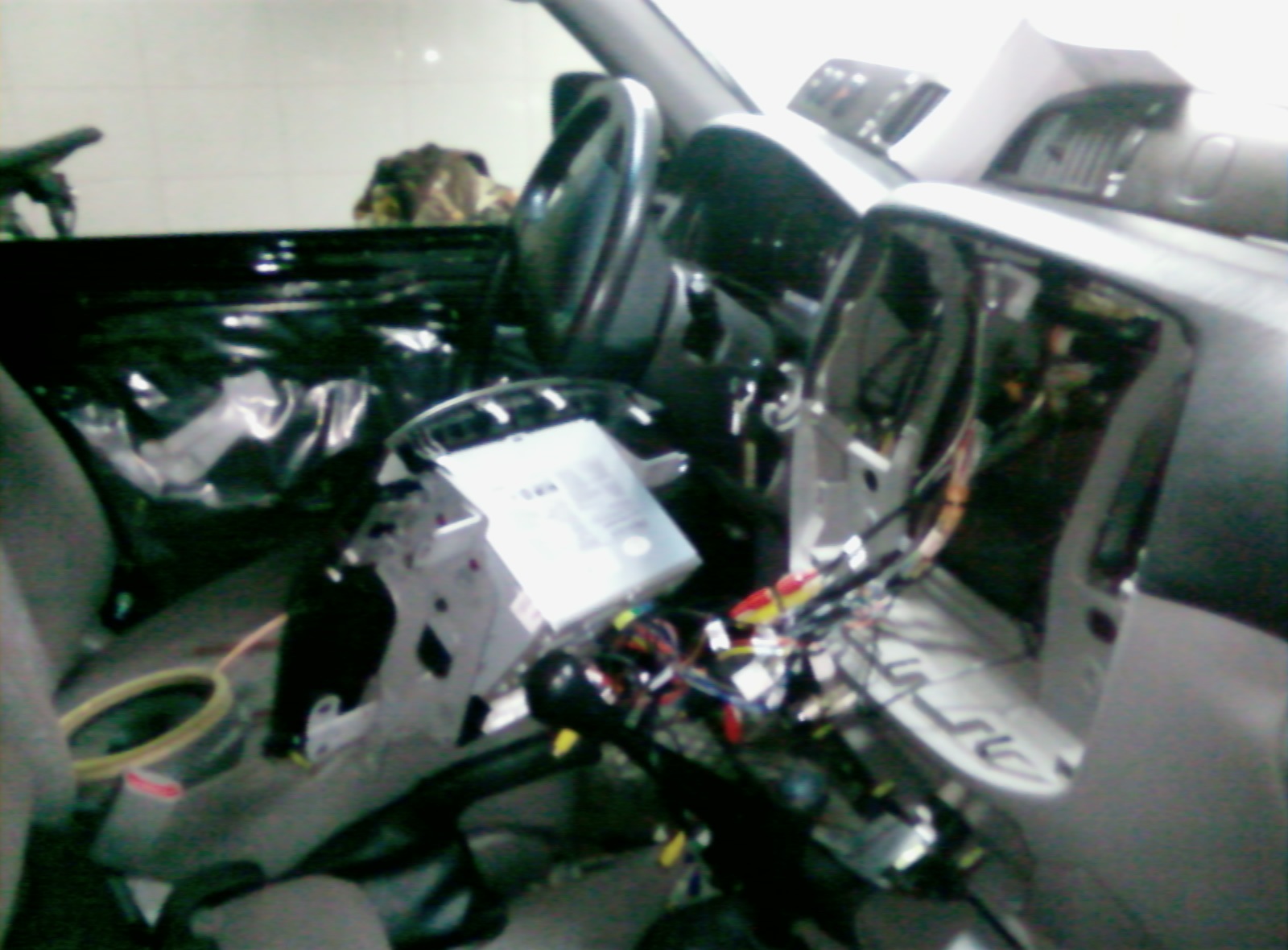 Alteration of music to take out the brain - Toyota Land Cruiser 42 l 2005