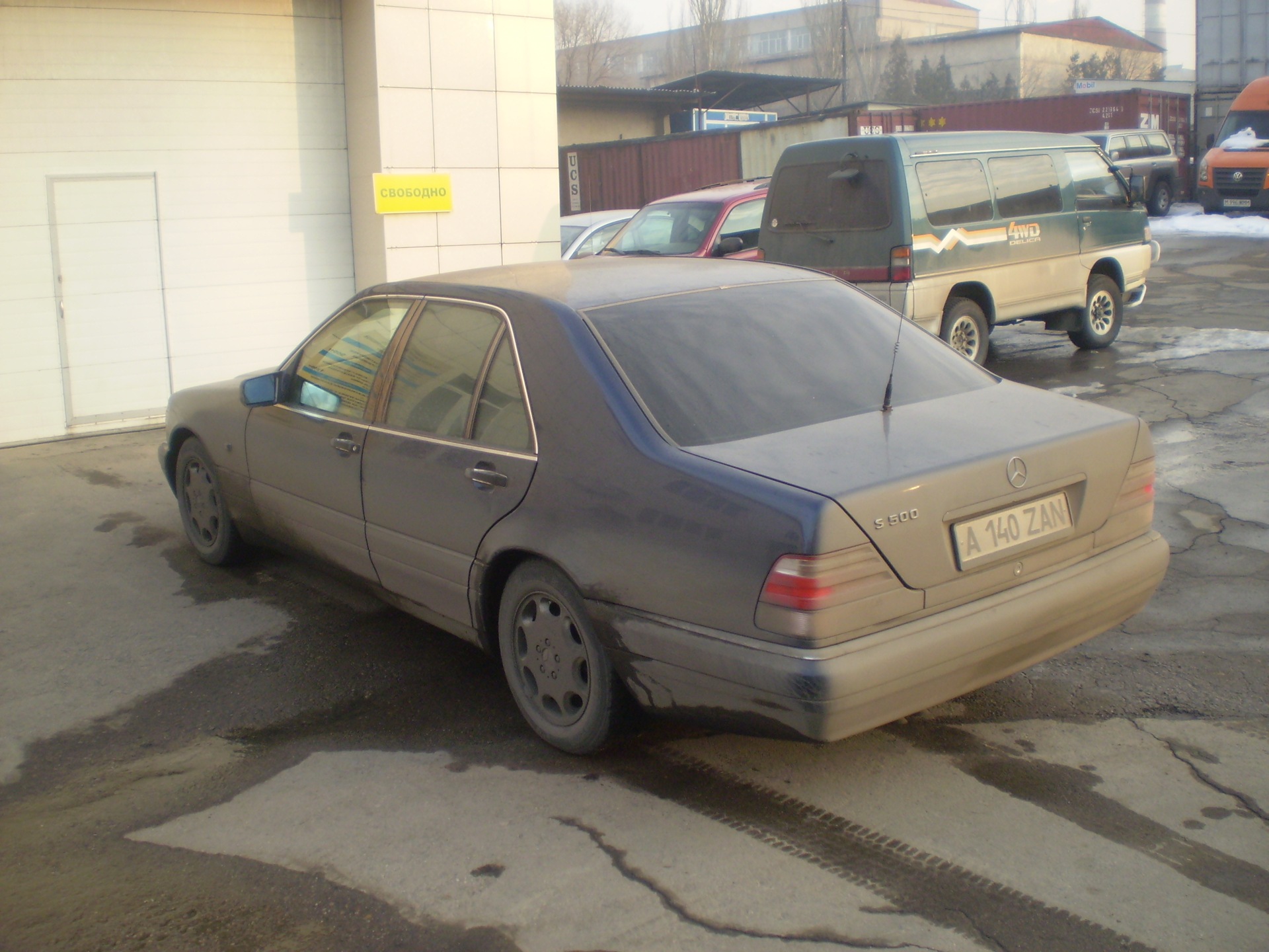 Нашли и отмыли грязнейший мерседес w124