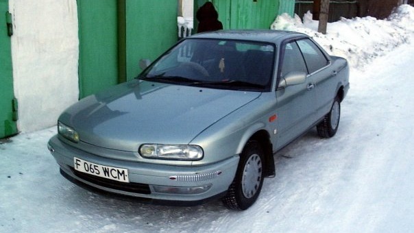 Nissan Presea 1990