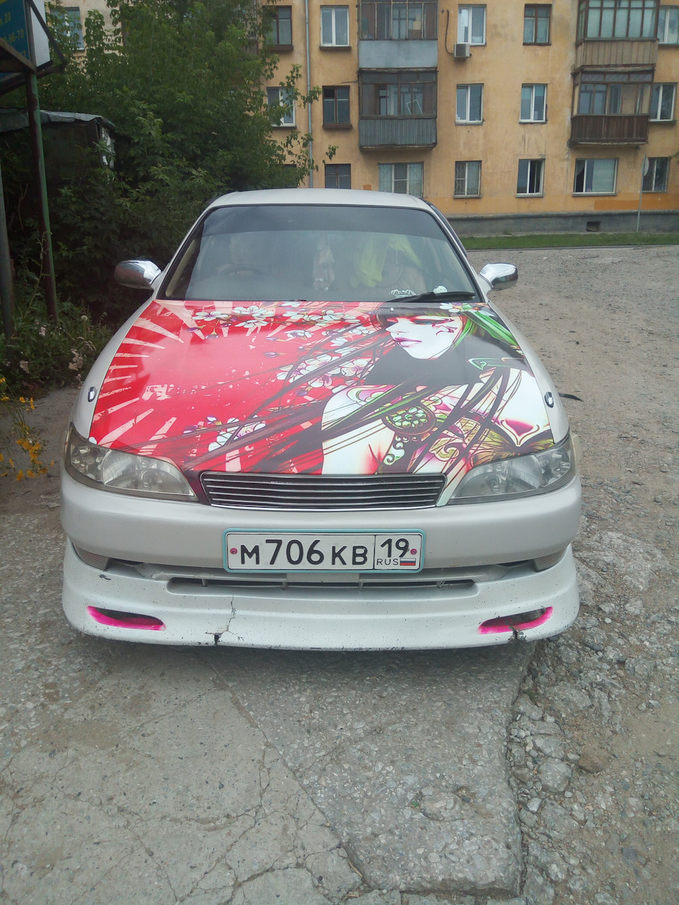 Toyota Mark 2 90 Сакура