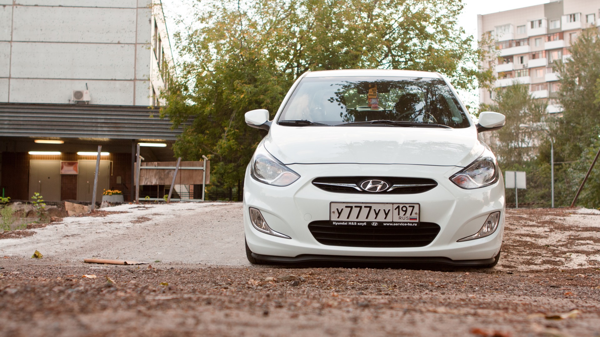 Hyundai Solaris 1.6 бензиновый 2012 | WTF?! на DRIVE2