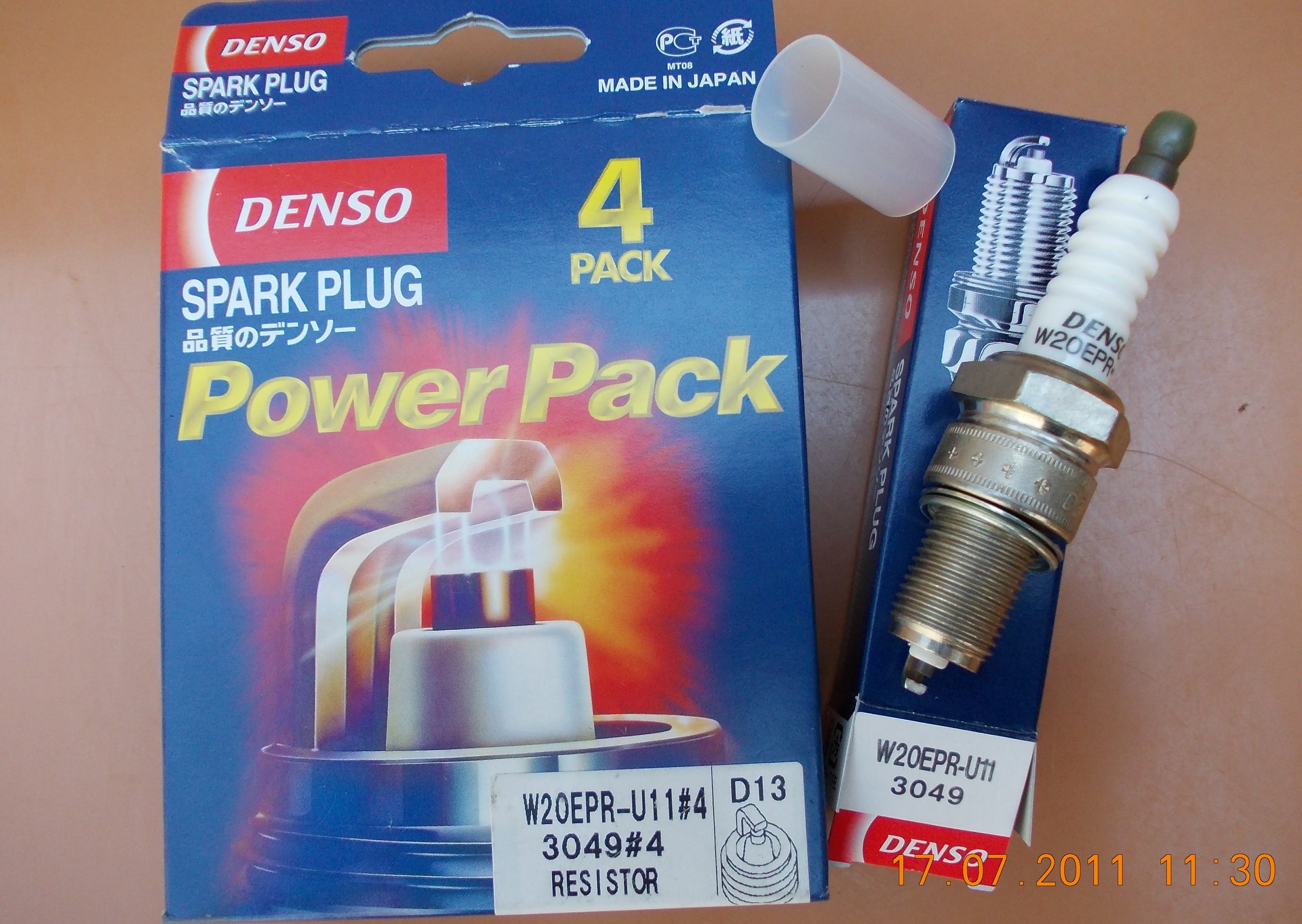 Denso каталог. Свеча авто ВАЗ 2115 Denso Spark Plug. Свечи зажигания Денсо на ВАЗ 2115 инжектор 8 клапанов. W20epru. Denso w16ls свеча зажигания.