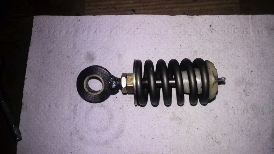 под педалью сцепления — BMW 7 series (E32), 3 л, 1990 года | своими ...