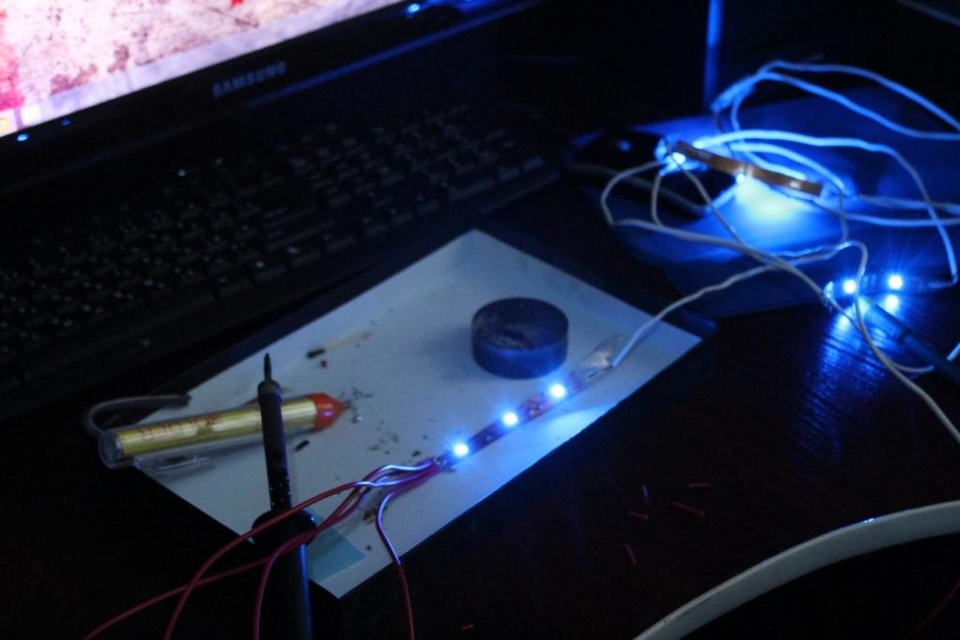 Диодная подсветка щитка приборов или "На вкус и цвет товарищей нет ...