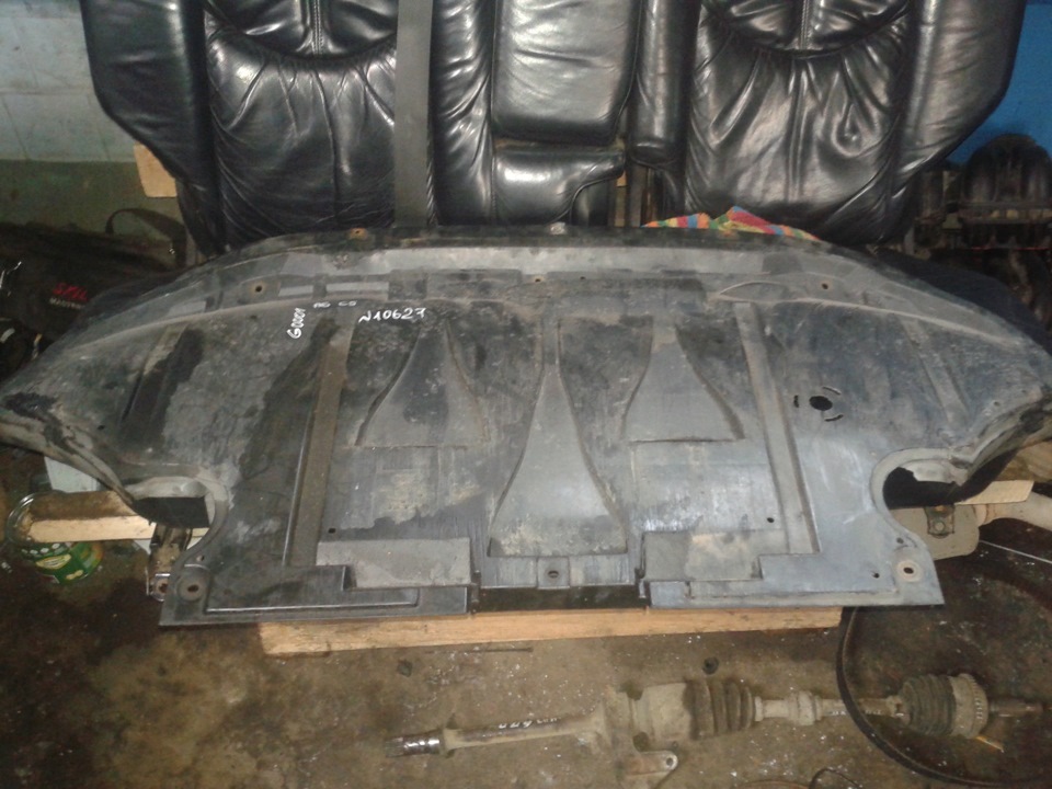 Порывшись на работе наткнулся на защиту картера.после последней ...