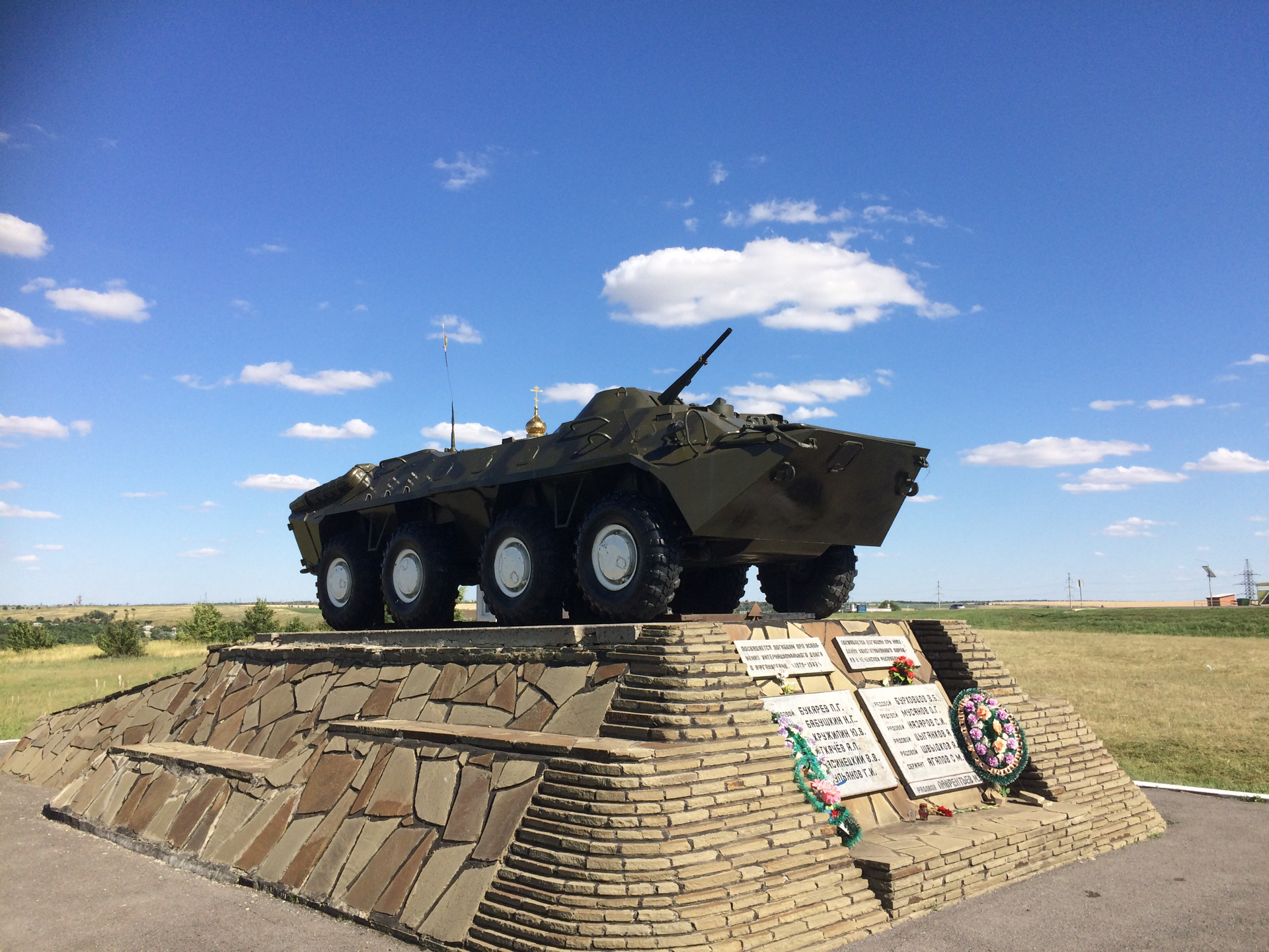 Погода в ст тацинской ростовской. Станица Тацинская Ростовской. Мемориальный комплекс прорыв Тацинская. Мемориал прорыв станица Тацинская.