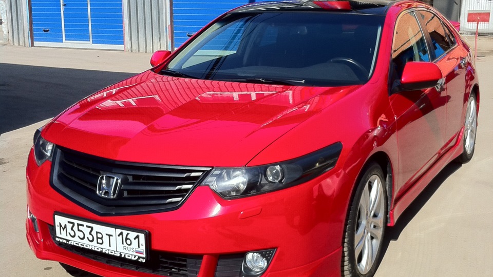 Red Honda Accord 8