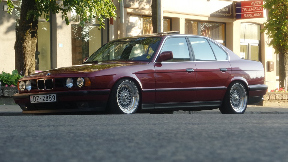 BMW e34 Marakesh Brown