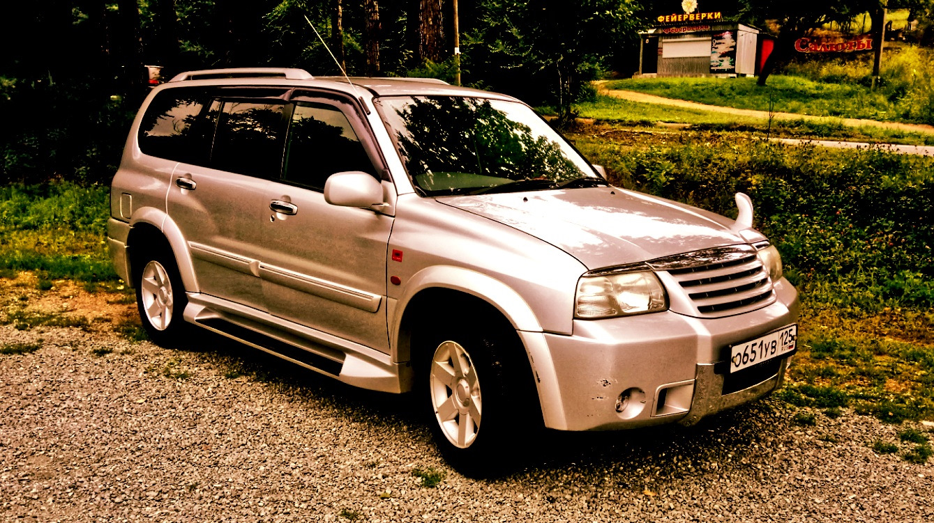 Сузуки гранд эскудо. Suzuki Grand Escudo 2002. Suzuki Grand Escudo. Сузуки эскудо 2.